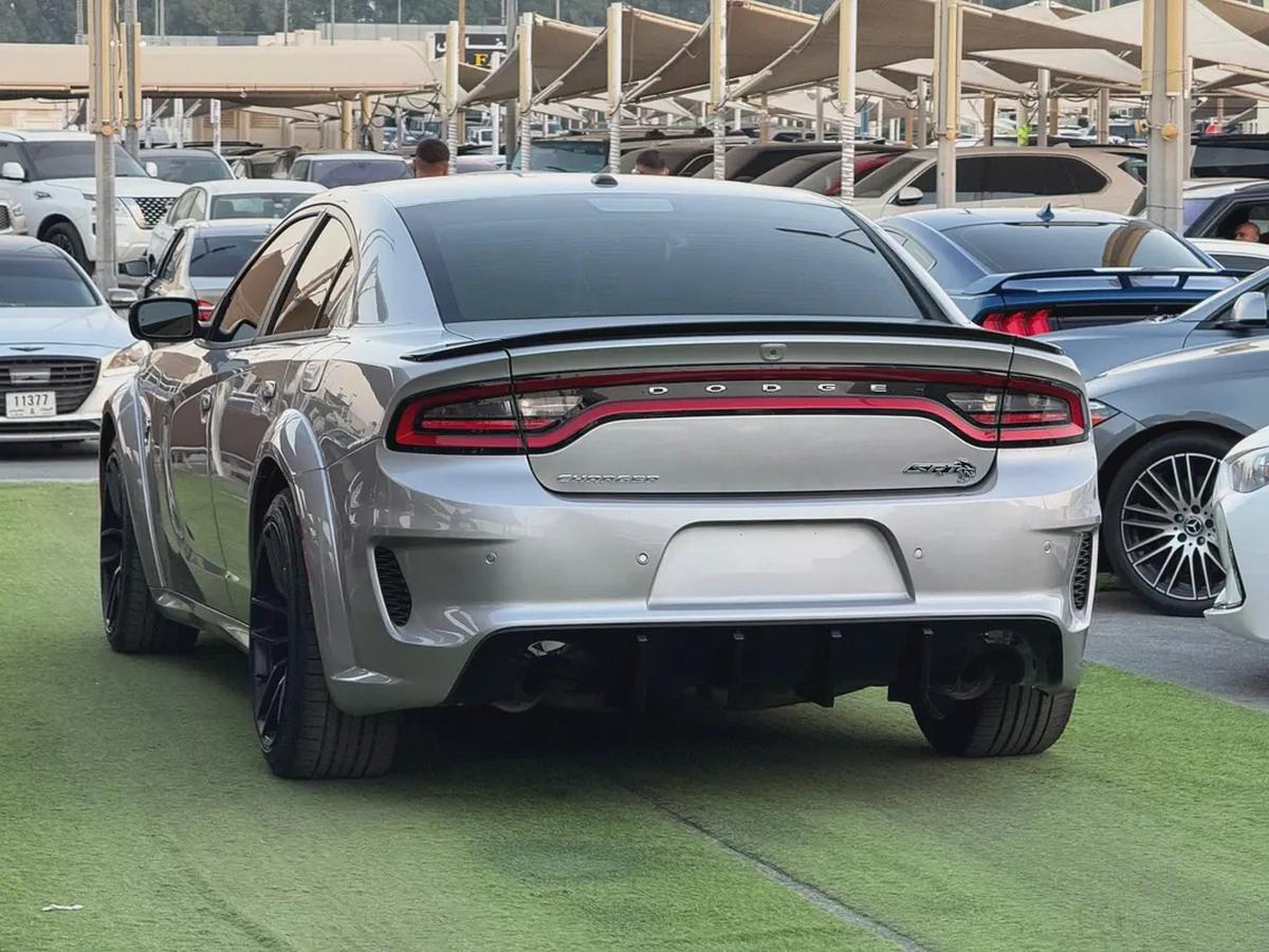 DODGE CHARGER R/T HEMI 5.72018 FULL OPTION GCC-4-4