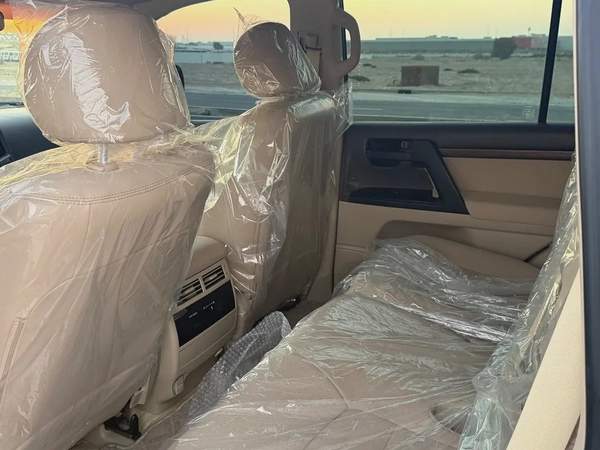 Toyota Land Cruiser DIESEL 2019 GXR V8 touring trop