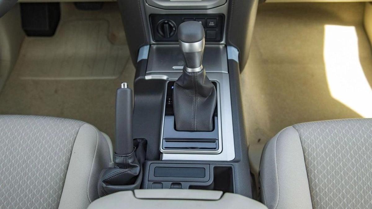 Toyota Prado Toyota Prado VX 4.0L petrol 2023-12-12