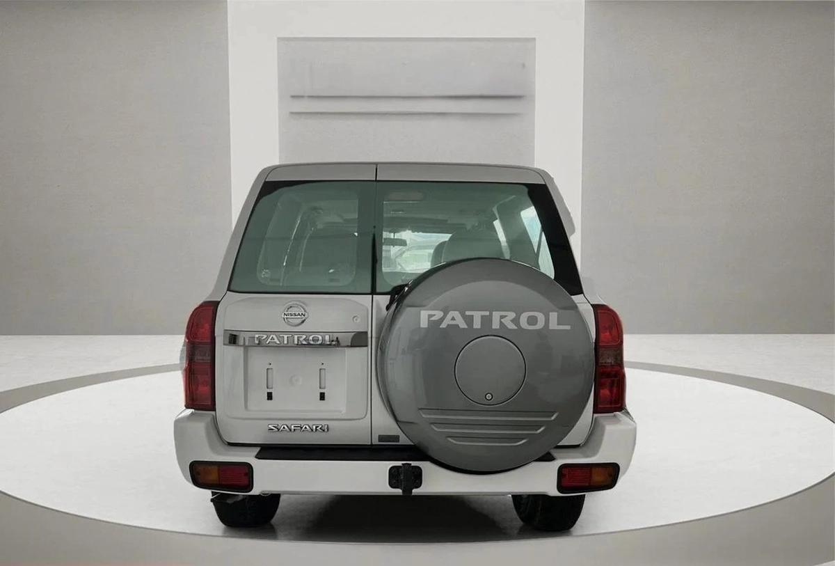 Nissan Patrol Safari Safari 4.8L A/T-11-11