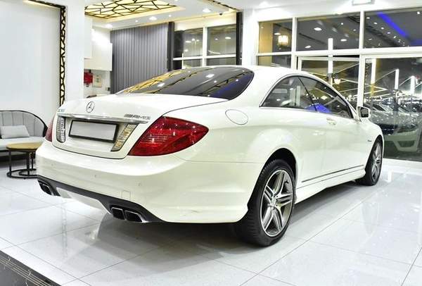 Mercedes Benz CL63 AMG ( 2011 Model ) in White Color GCC Specs