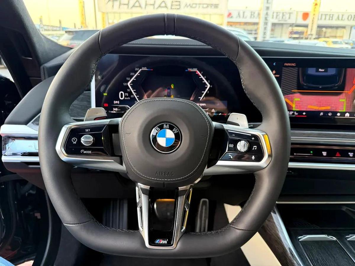 BMW 7-Series 735i M KIT 2026 - GCC Specs --11-11