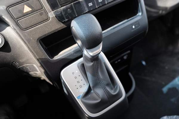 Hyundai Staria Prestige 2.2 Diesel | 11 Seater | 8AT | GCC Specifications | Full Options