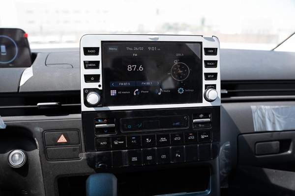 Hyundai Staria Prestige 2.2 Diesel | 11 Seater | 8AT | GCC Specifications | Full Options