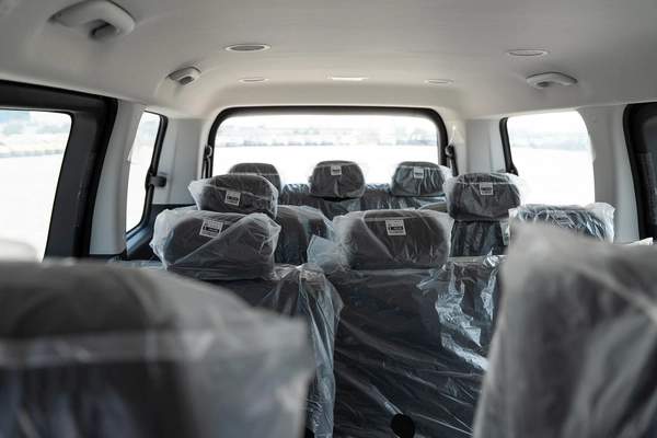 Hyundai Staria Prestige 2.2 Diesel | 11 Seater | 8AT | GCC Specifications | Full Options