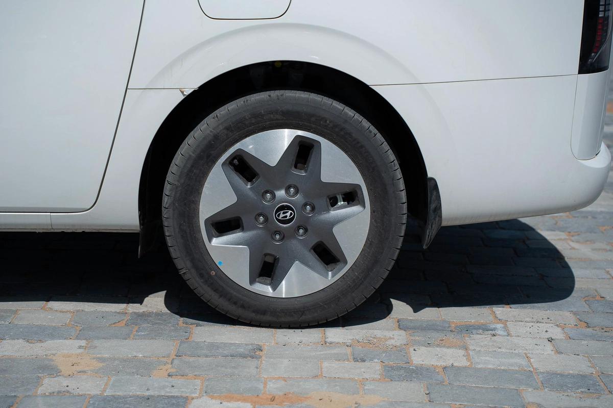 Hyundai Staria Prestige 2.2 Diesel | 11 Seater | 8AT | GCC Specifications | Full Options-6-6
