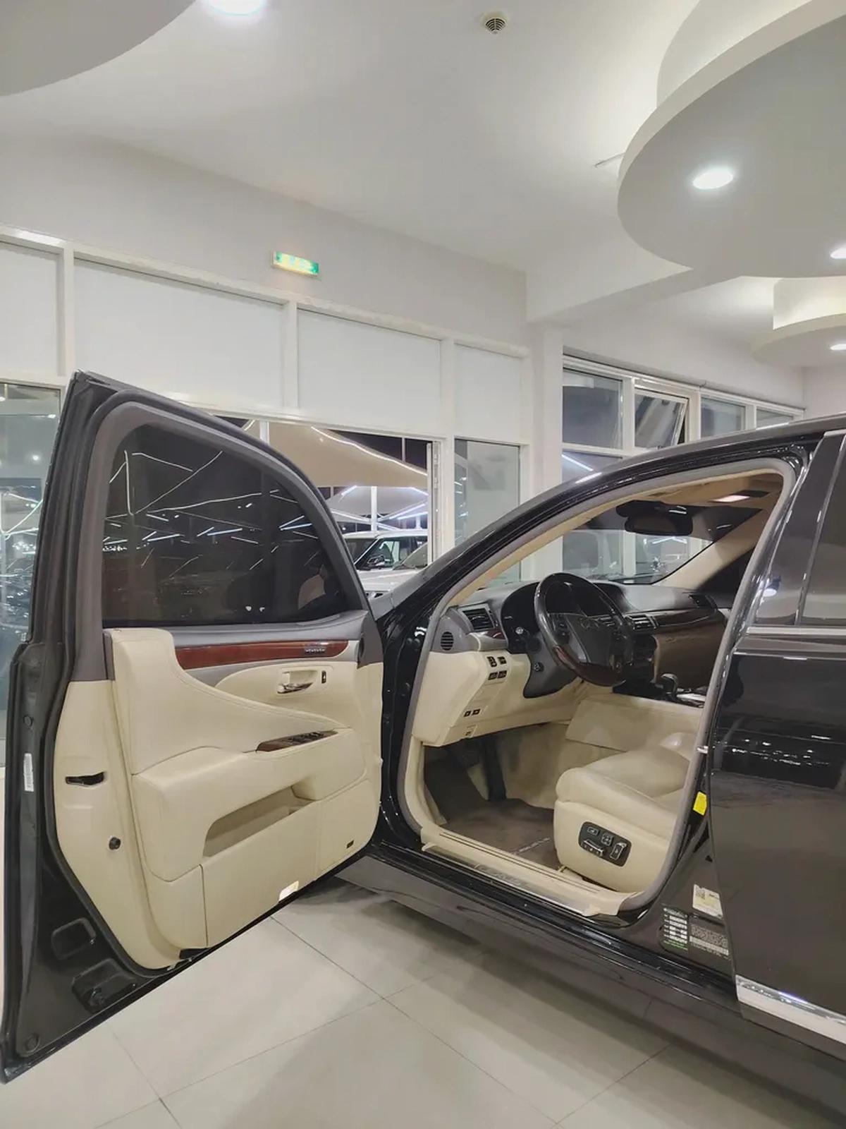 Lexus LS 460L 2015 USA Specifications-4-4