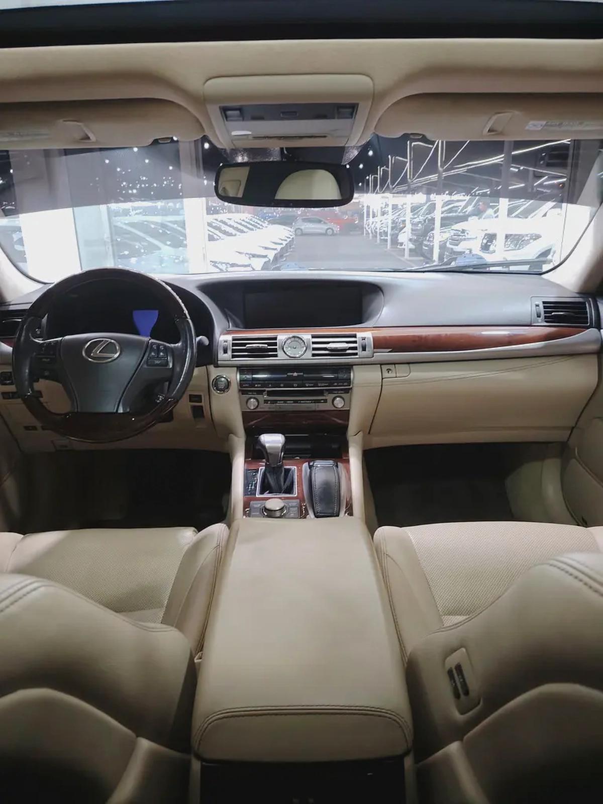 Lexus LS 460L 2015 USA Specifications-15-15