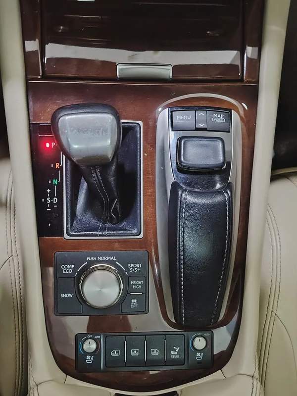 Lexus LS 460L 2015 USA Specifications