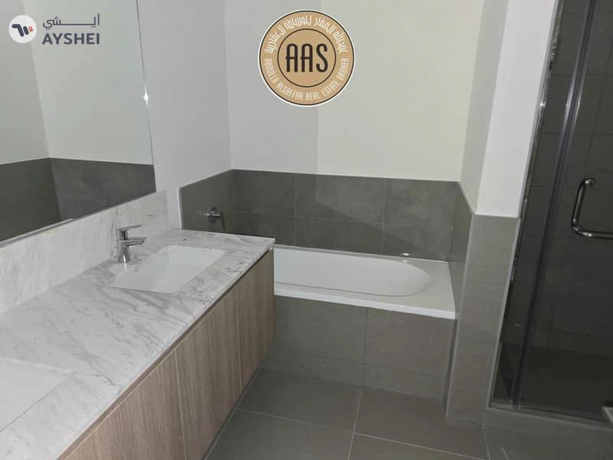 Corner unit ! Lagoon View ! Brand new ! With Landscaping ! Fully fitted kitchen-10-10