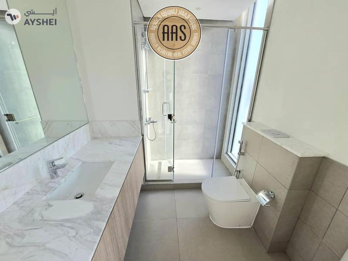 Corner unit ! Lagoon View ! Brand new ! With Landscaping ! Fully fitted kitchen-17-17