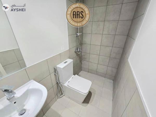 Corner unit ! Lagoon View ! Brand new ! With Landscaping ! Fully fitted kitchen