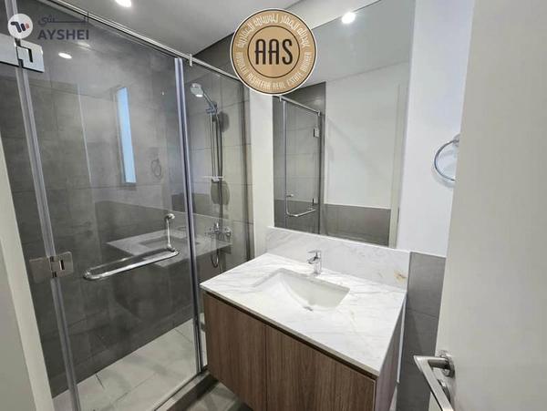 Corner unit ! Lagoon View ! Brand new ! With Landscaping ! Fully fitted kitchen