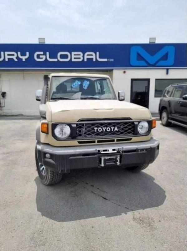 New Toyota Land Cruiser Pick Up 2024