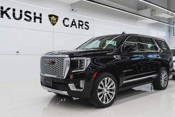 2023 GMC YUKON DENALI WITH WARRANTY AND SERVICE CONTRACT
