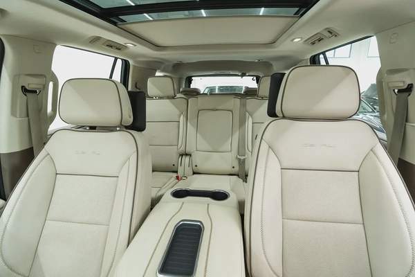 2023 GMC YUKON DENALI WITH WARRANTY AND SERVICE CONTRACT