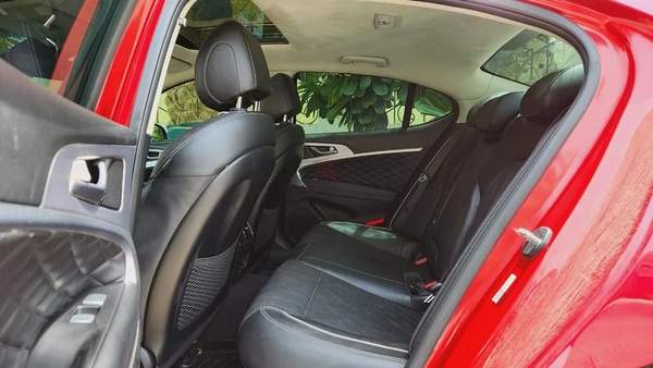 2019 Genesis G70 Sport-2.0L-Turbo-4 cyl-Full option-Excellent Condition