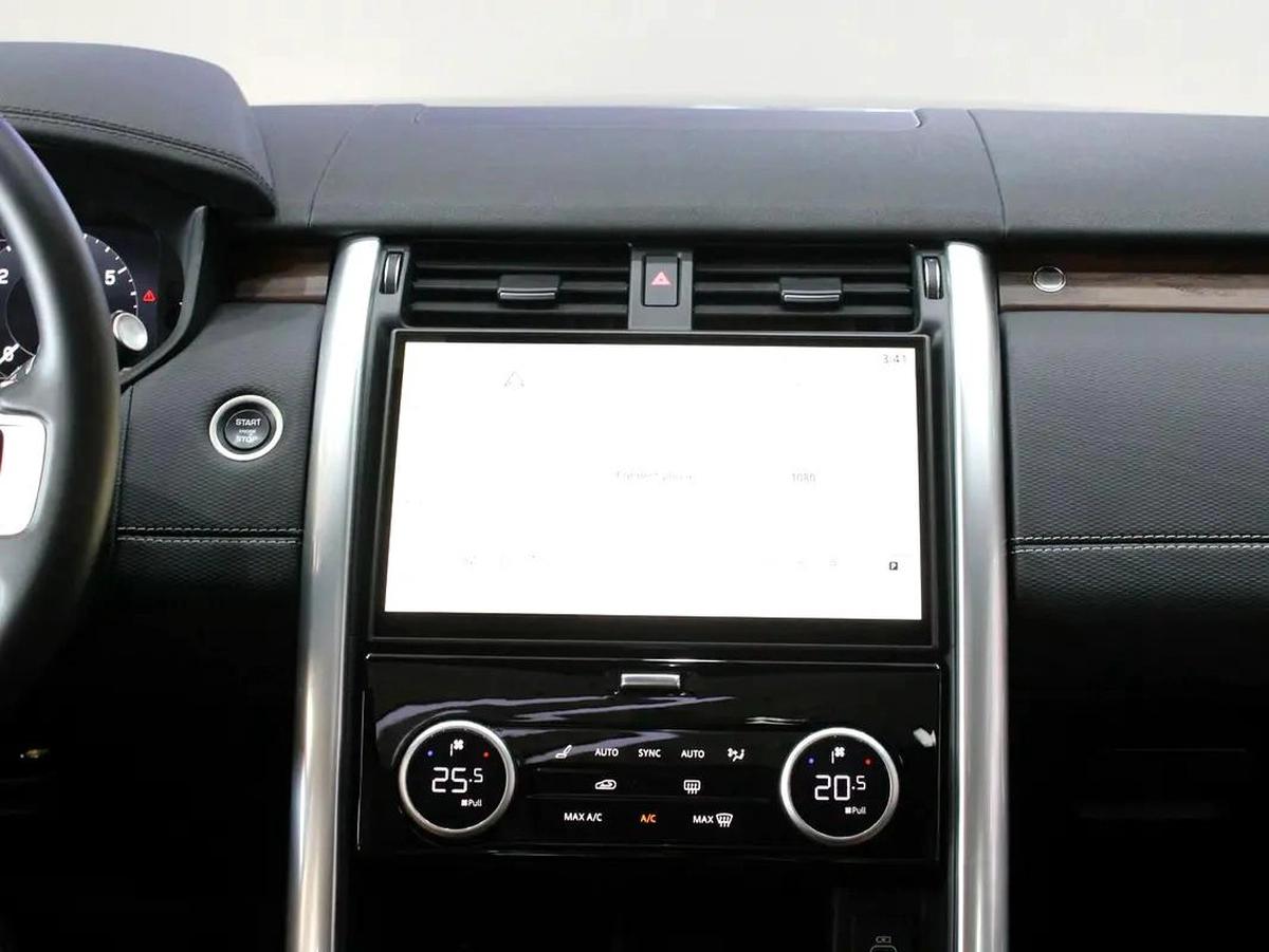 2024 - Land Rover Discovery P360 Dynamic HSE V6 with warranty-2-2
