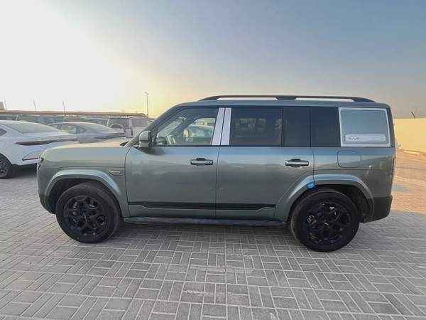 BYD Leopard Titanium 7 4WD Ultra