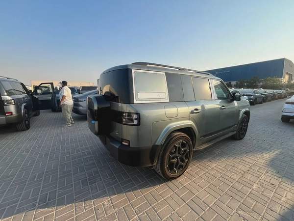 BYD Leopard Titanium 7 4WD Ultra