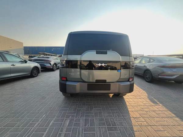 BYD Leopard Titanium 7 4WD Ultra