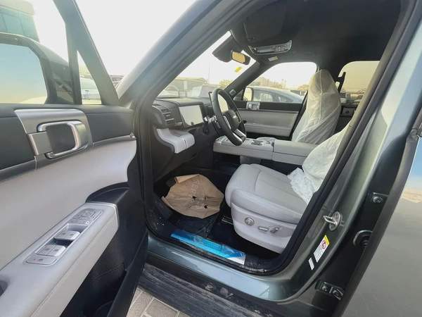 BYD Leopard Titanium 7 4WD Ultra