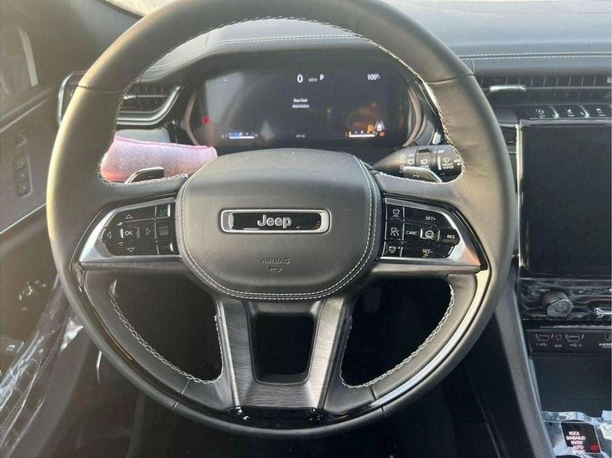 Jeep Grand Cherokee EXPORT PRICE - Grand Cherokee Overland 3.6L-8-8