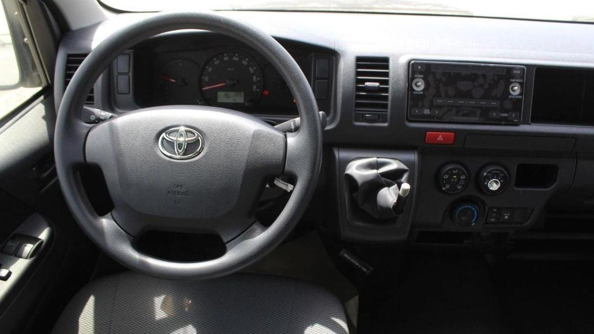 Toyota Hiace HIACE 2.5L HIGH ROOF DIESEL-7-7
