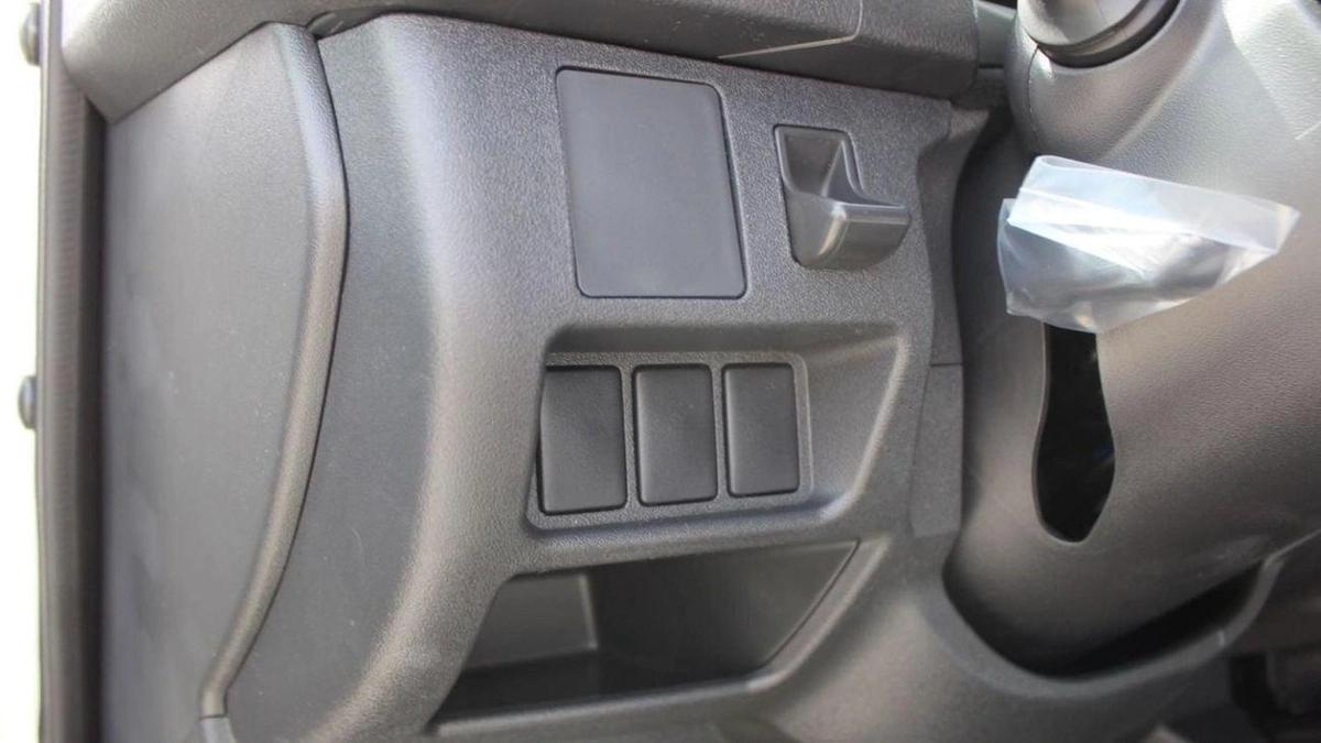 Toyota Hiace HIACE 2.5L HIGH ROOF DIESEL-13-13
