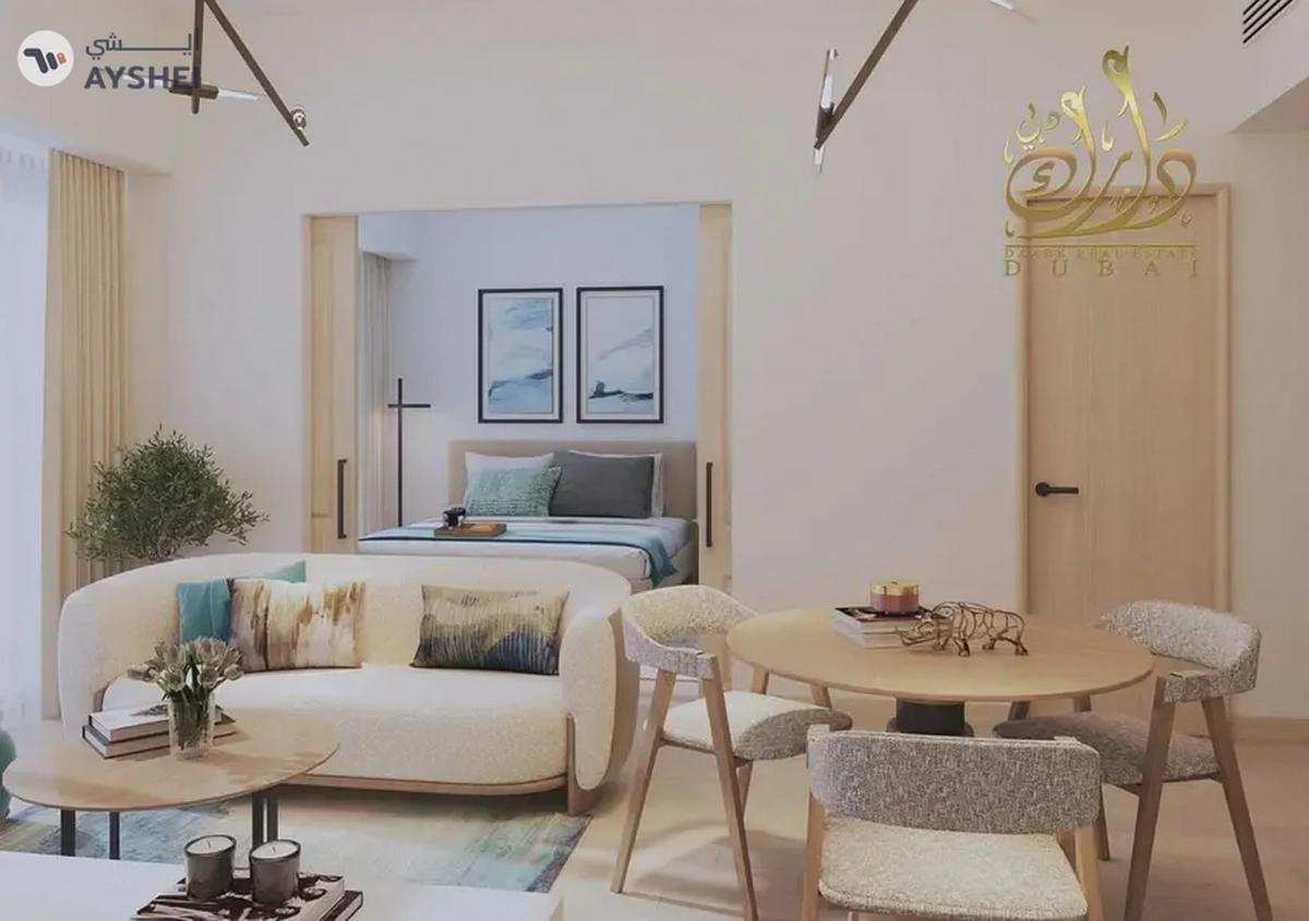 Modern Elegance with Scenic Golf Views-1-1