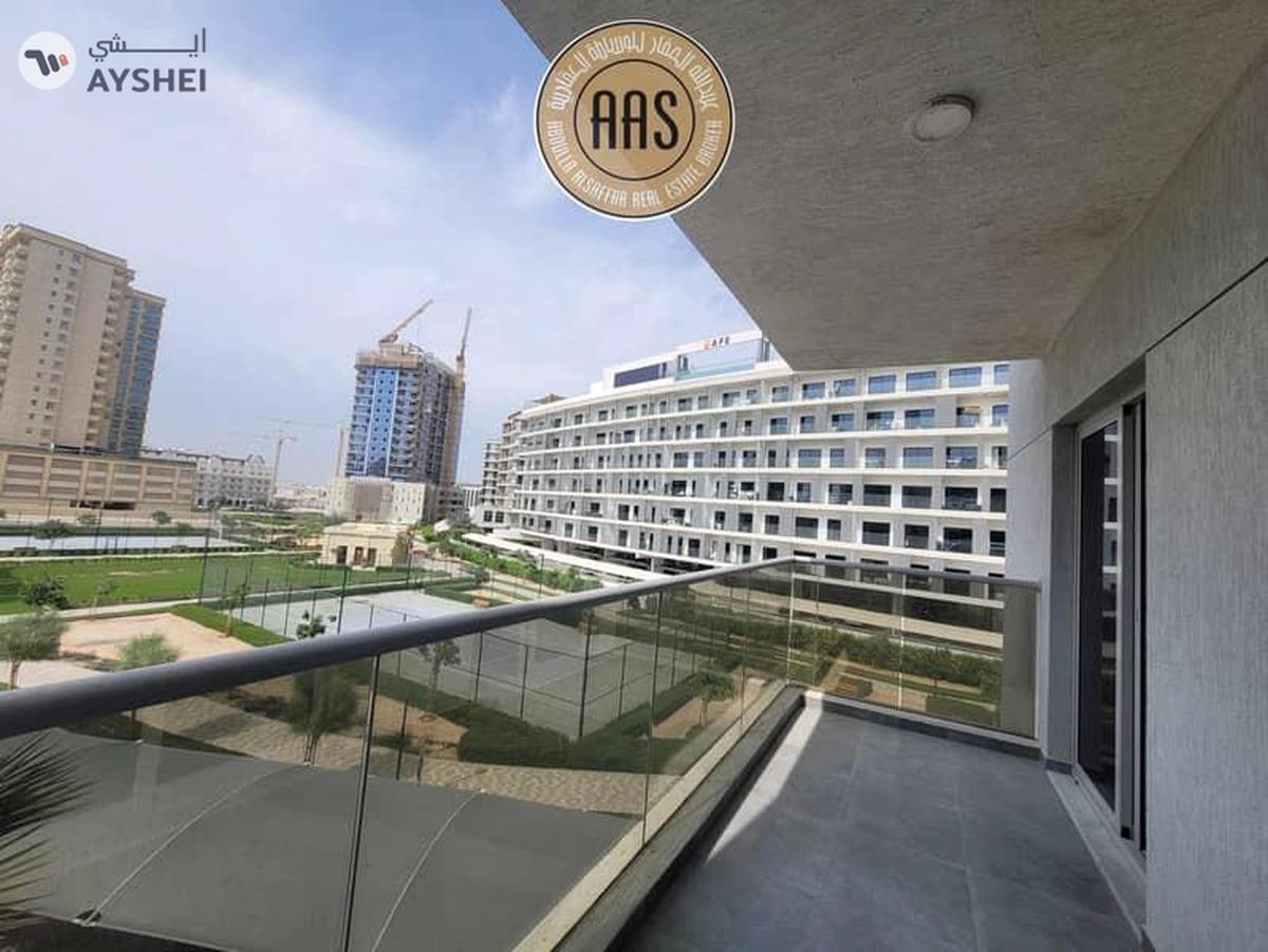 Luxury 3bhk ||spacious layout || pool view || kitchen appliances||prime location-1-1