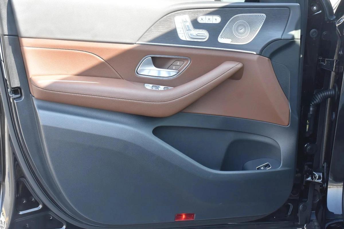 MERCEDES BENZ GLS450 AMG 4MATIC 2025 | BLACK-11-11