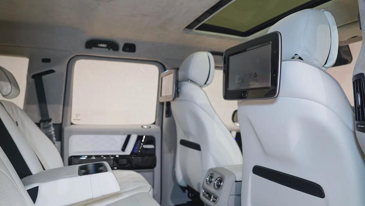 Special Offer | Agency Warranty, 1 of 1 Bespoke, Rolls Royce Doors | HOF HG 800-4-4