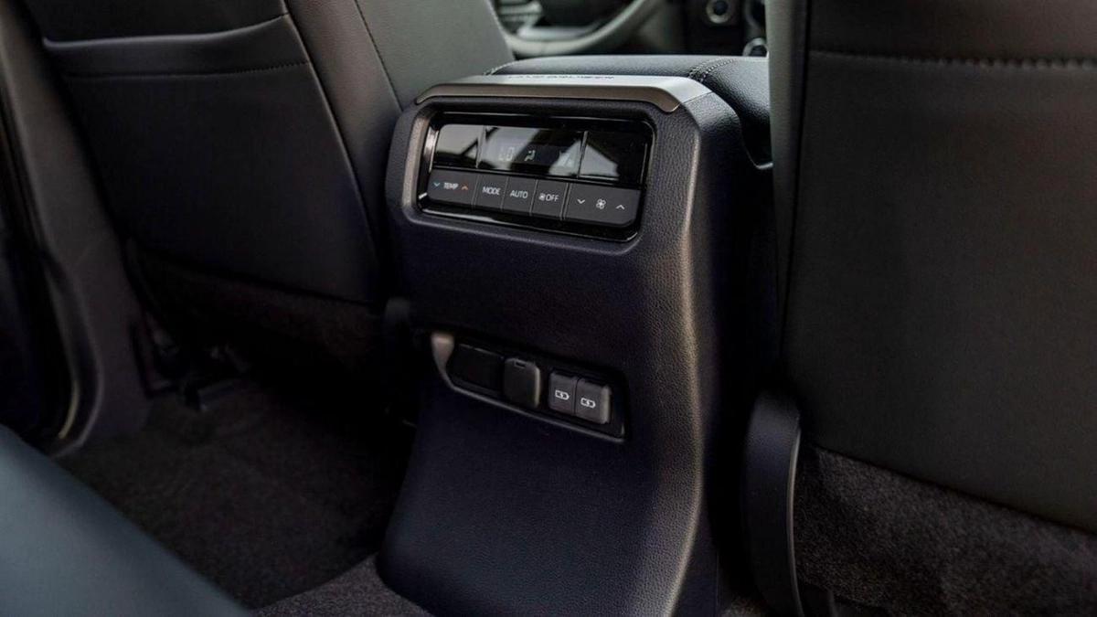 Toyota Prado TOYOTA PRADO 250 2.4L PETROL AT FIRST EDITION MY2025 – SAND & GREY ROOF-10-10