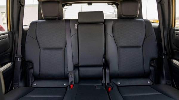 Toyota Prado TOYOTA PRADO 250 2.4L PETROL AT FIRST EDITION MY2025 – SAND & GREY ROOF