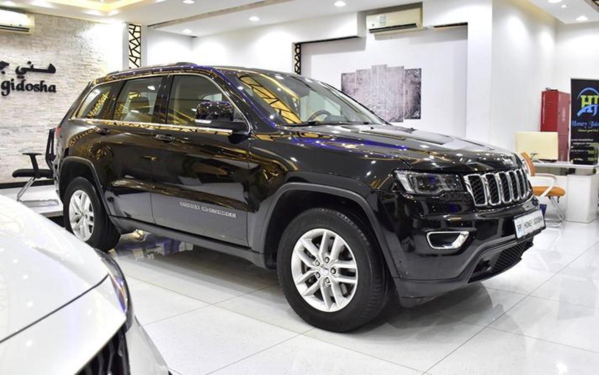 Jeep Grand Cherokee Laredo 4x4 ( 2018 Model ) in Black Color GCC Specs-4-4