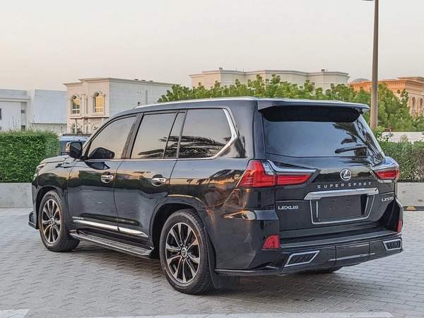 LEXUS LX570 2009 FACELIFTED 2021 GCC FULL OPTION IN EXCELLENT CONDITION