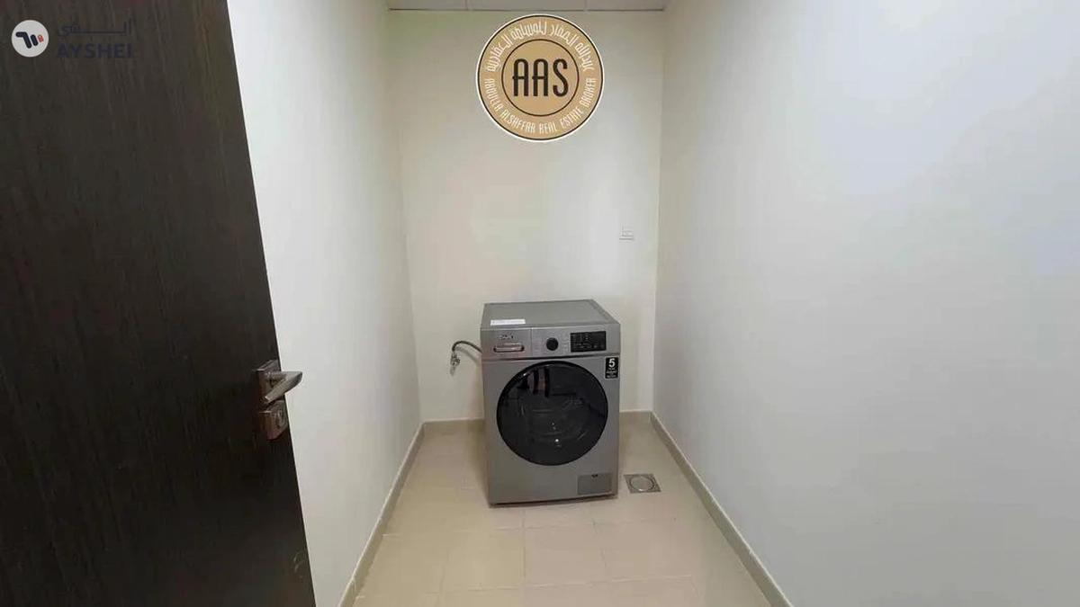 luxury 2bhk in close to metro rent only 130k-12-12