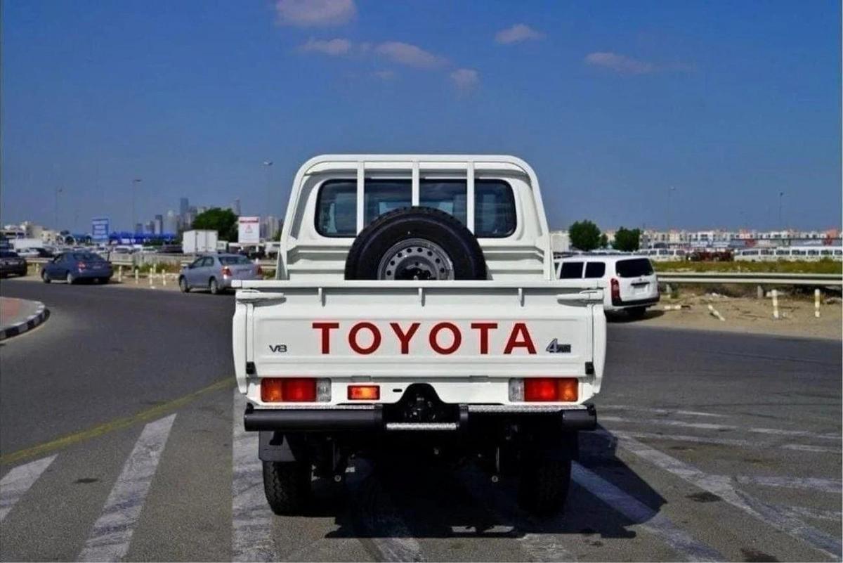 Toyota Land Cruiser Pick Up LC79 DUBL CAPIN 4.2L V6 DIESEL-9-9