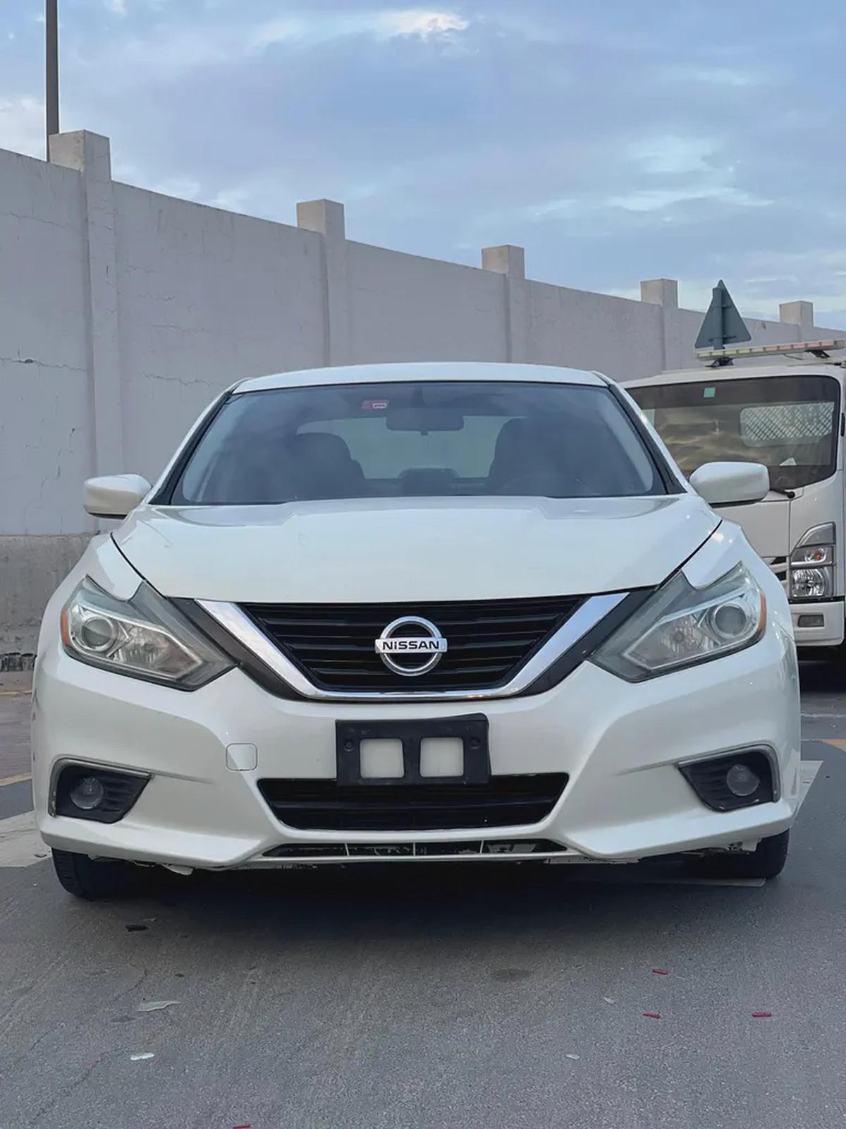 Nissan Altima SV 2018,d-0-0