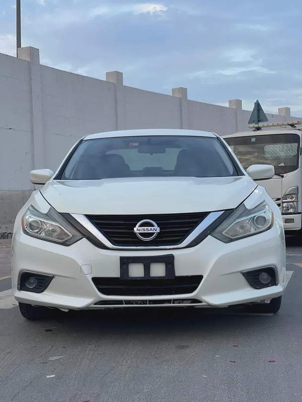 Nissan Altima SV 2018,d