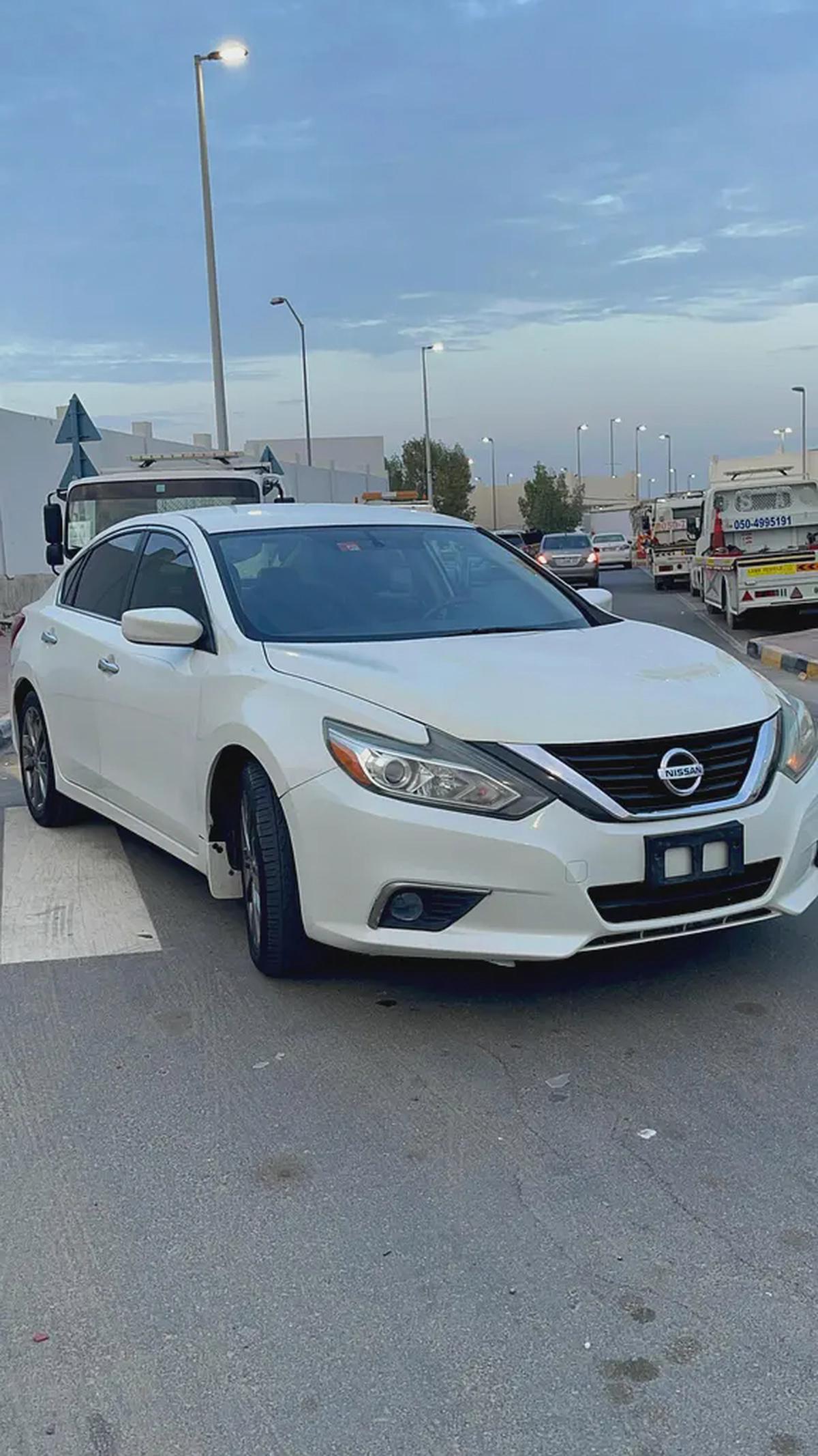 Nissan Altima SV 2018,d-2-2