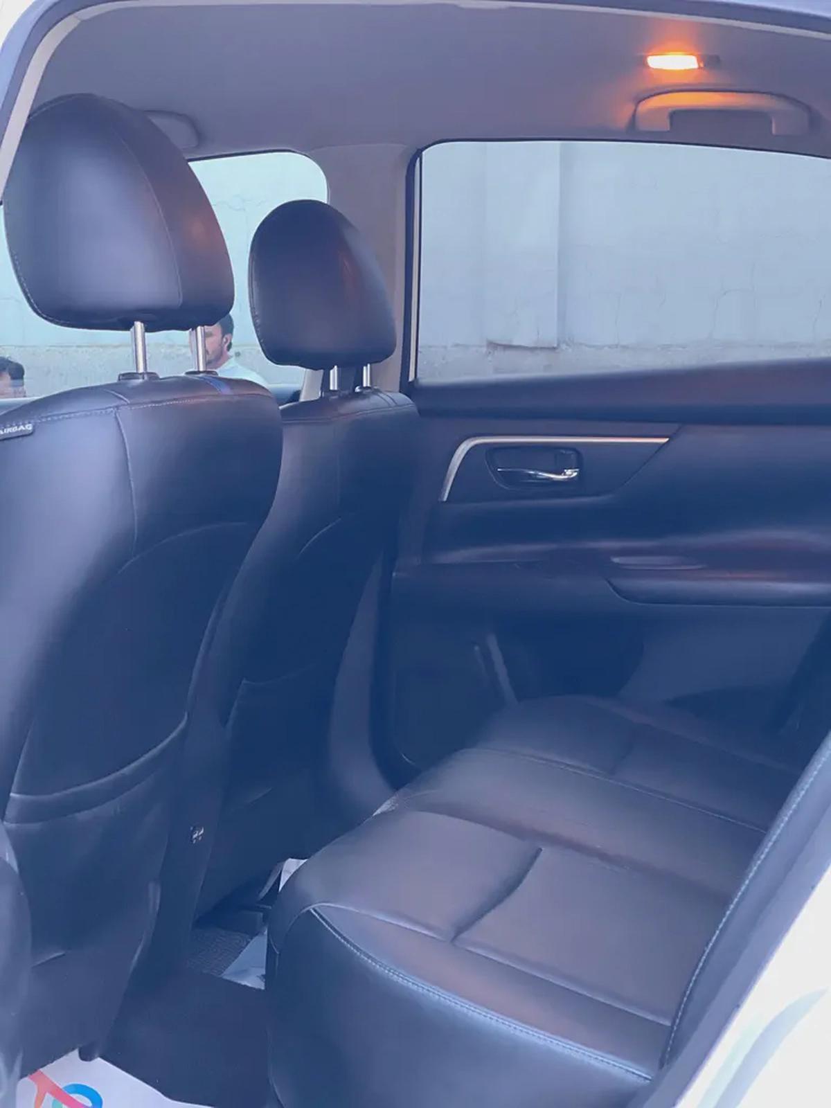 Nissan Altima SV 2018,d-13-13