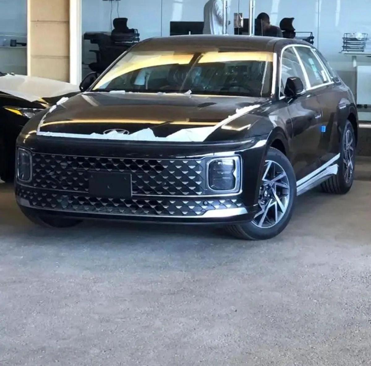 Hyundai Azera 3.5L V6 Premium-0-0