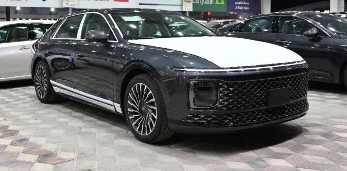 Hyundai Azera 3.5L V6 Premium-12-12