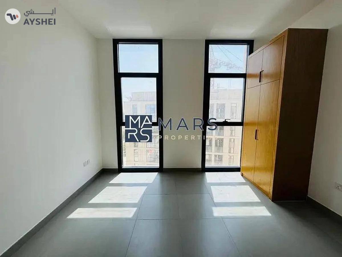 Luxury| Spacious| Signature Partition Apartment| Separate Bed+ Living Room | Best Price-9-9