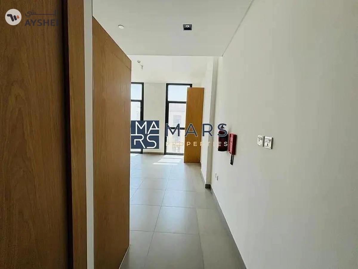 Luxury| Spacious| Signature Partition Apartment| Separate Bed+ Living Room | Best Price-1-landscape