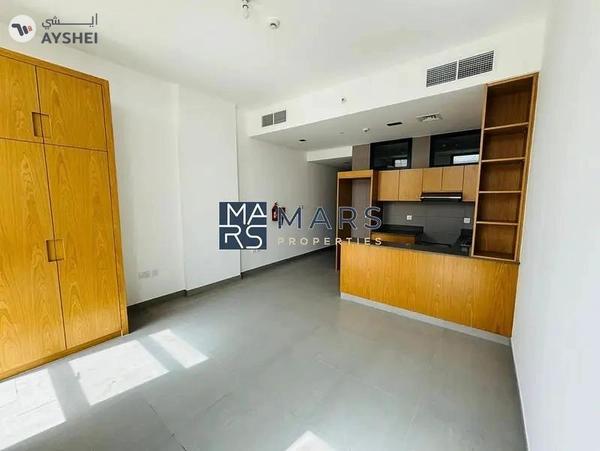 Luxury| Spacious| Signature Partition Apartment| Separate Bed+ Living Room | Best Price