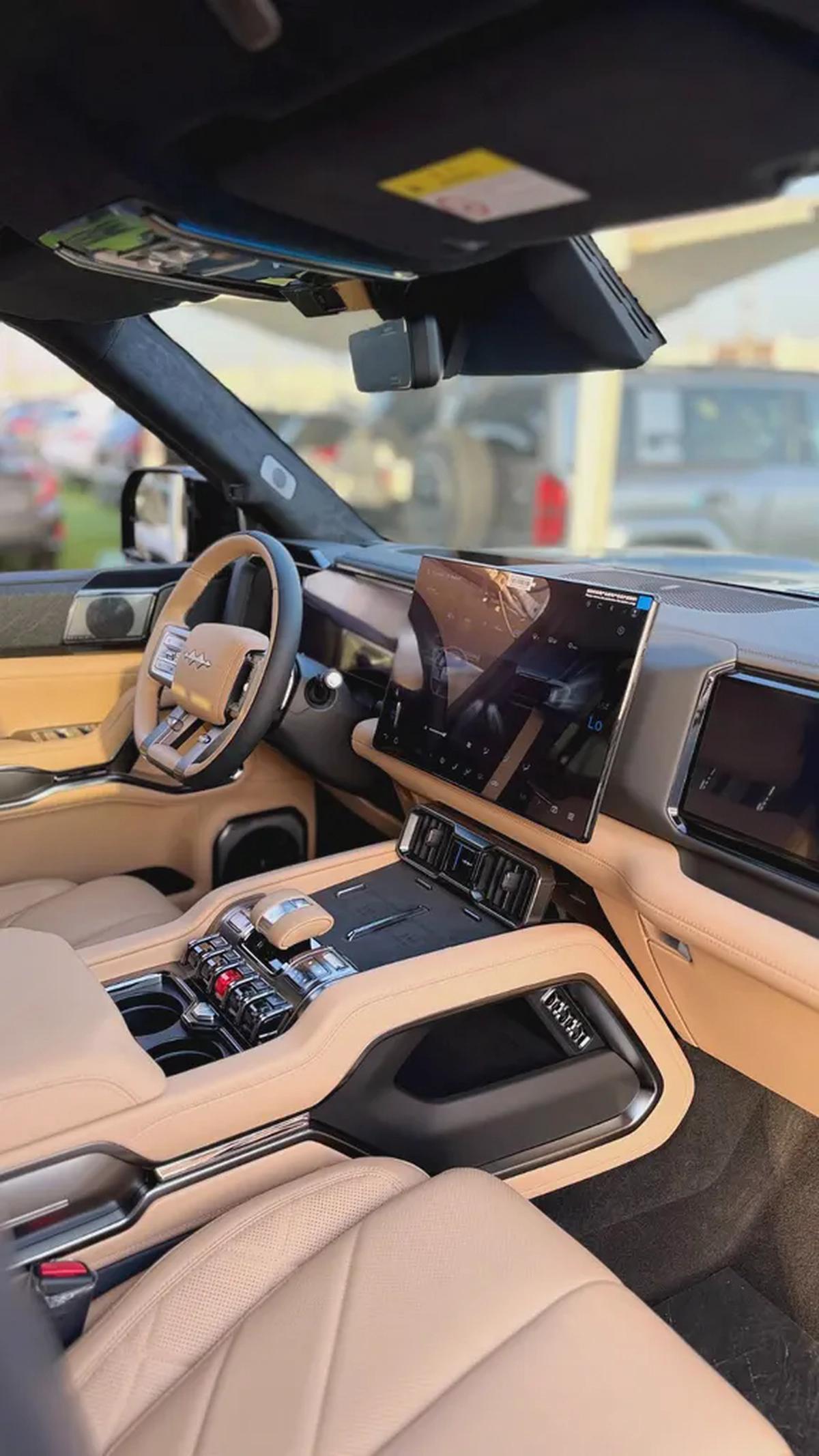 BYD Leopard 8 2025 Model | Zero KM | Ready | Top Trim | Luxury SUV-14-14