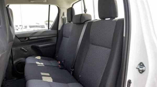 Toyota Hilux TOYOTA HILUX 2.4L DIESEL MT 2024